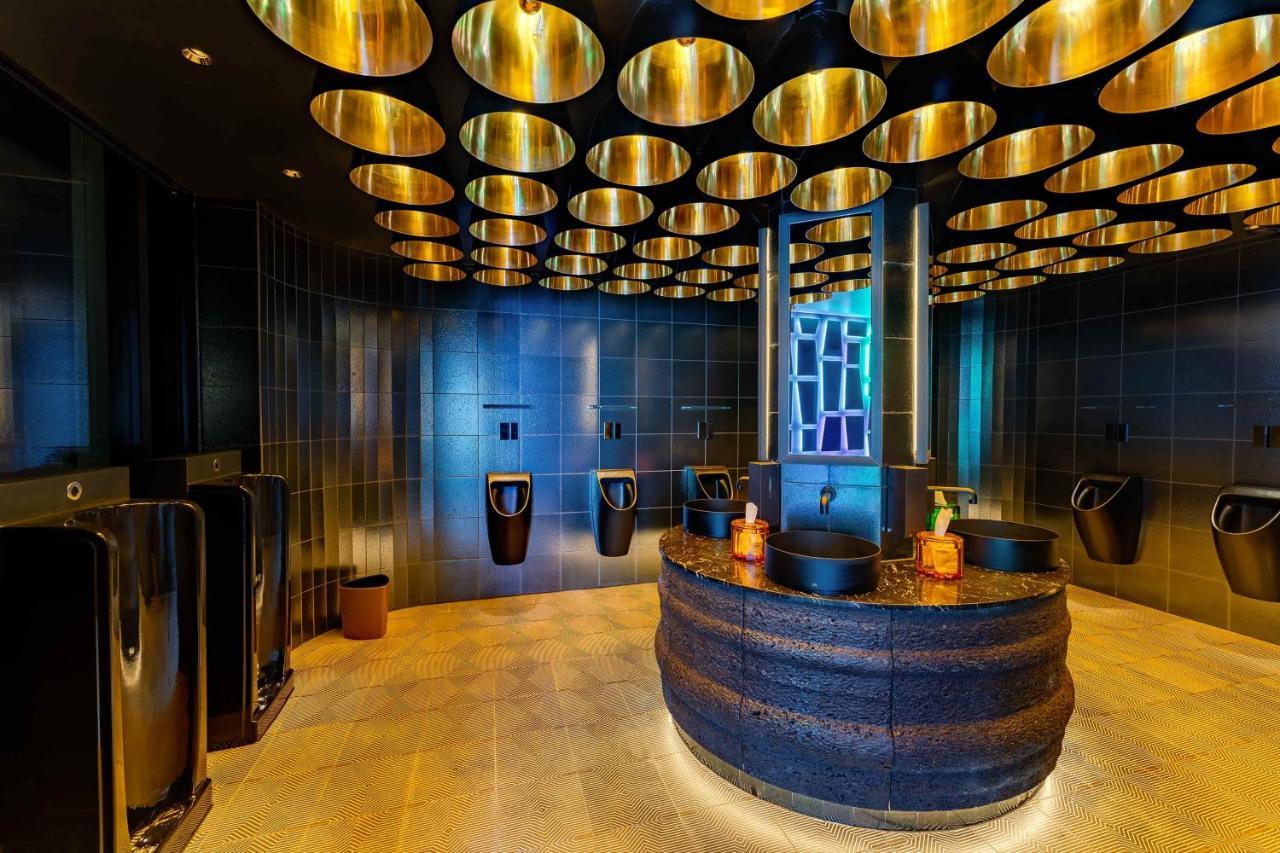Five Zurich - Luxury City Resort Exterior photo The interior of the restroom